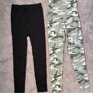 2 pairs of maternity leggings size S/M
